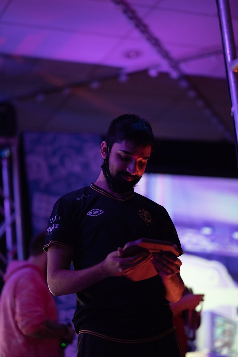 pound_series's tweet photo. Long live Melee.

📸 @RellFGC https://t.co/xXj7BfW7Ww