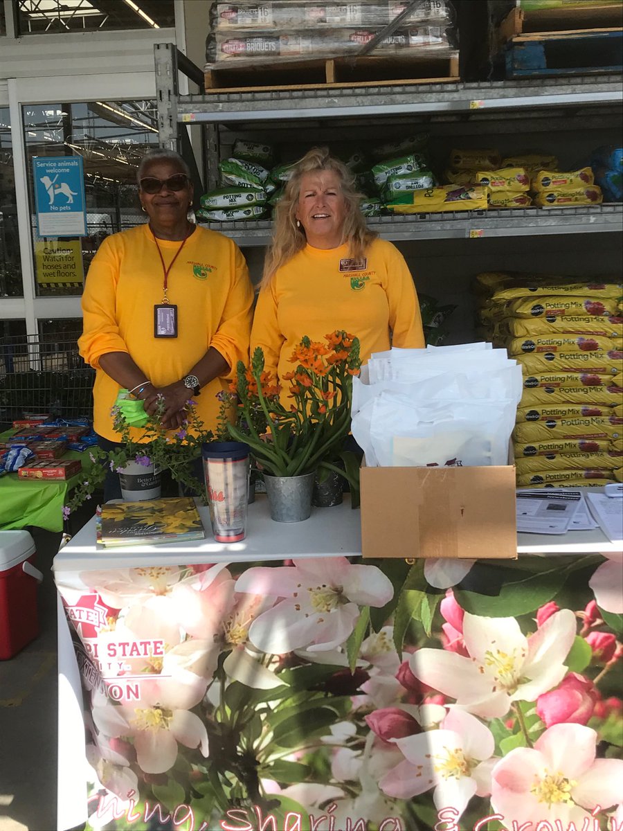 MarshallCoExt's tweet image. Marshall County Master Gardeners at the Walmart Garden Center grand opening