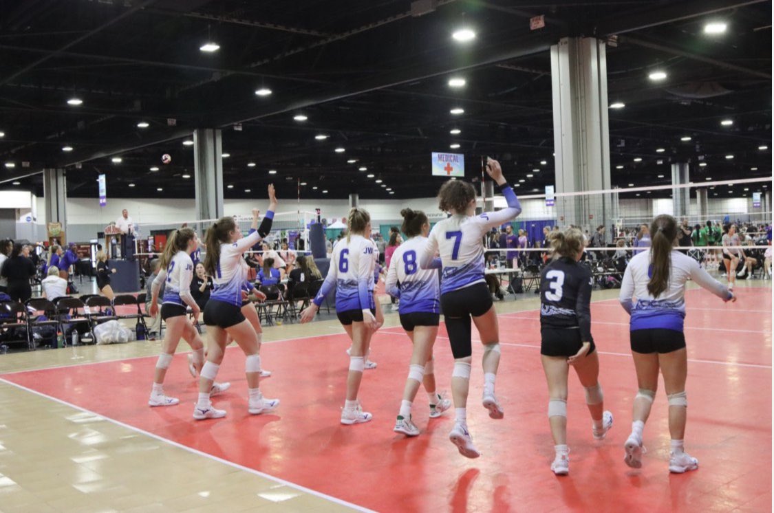 So proud of my team for placing 2nd in 17 open at Motor City Madness today! Excited for CanAm in 2 weeks! <a href="/MIEliteVB/">Michigan Elite Volleyball</a> <a href="/smilam18/">Sarah Milam</a> <a href="/mollybantaa/">Molly Banta</a> <a href="/margosudz/">margo</a> <a href="/7Emlark/">emlark.7_vb</a> <a href="/NorahTisko/">norah tisko</a> <a href="/kaylamunson_/">kayla</a> @GraceWenaas