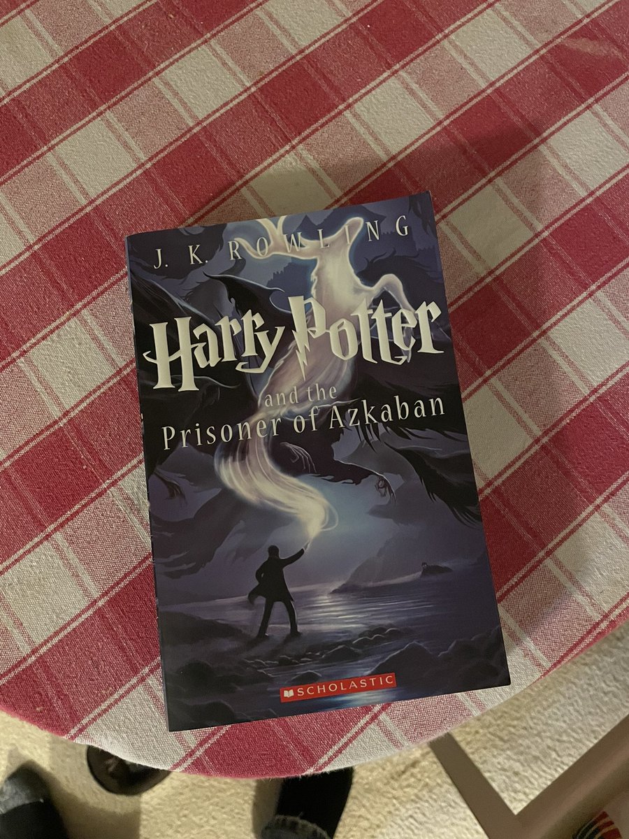 JDKFilmmaker's tweet photo. I just might look to #PrisonerofAzkaban a bit in certain ways as #influence as I #write the Fourth Draft #script of #SweetstotheSweet. #MethodWriting #Research β‘οΈβπ»ππΉππ§π»ββοΈπ§ββοΈπ§ https://t.co/KLBxATMRdg