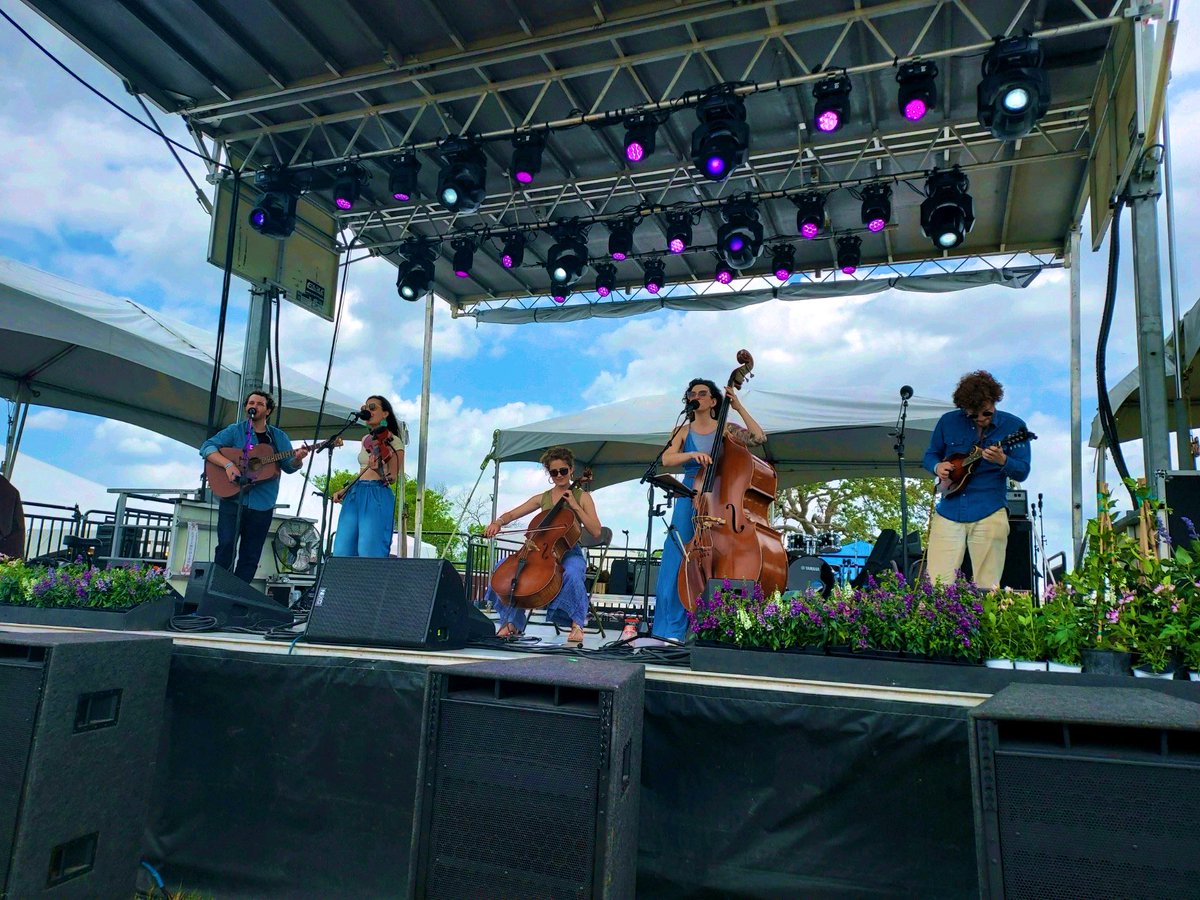musicmovieshoop's tweet photo. Last year our @sashaonstereo covered @Oldsettler for us. This year he returned to the beloved Texas festival as a performer with his band @ADfolkmusic! https://t.co/ut6noGjAmZ