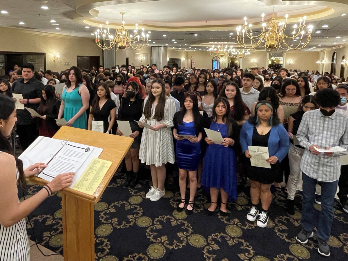 Mr. Januszyk tweet media