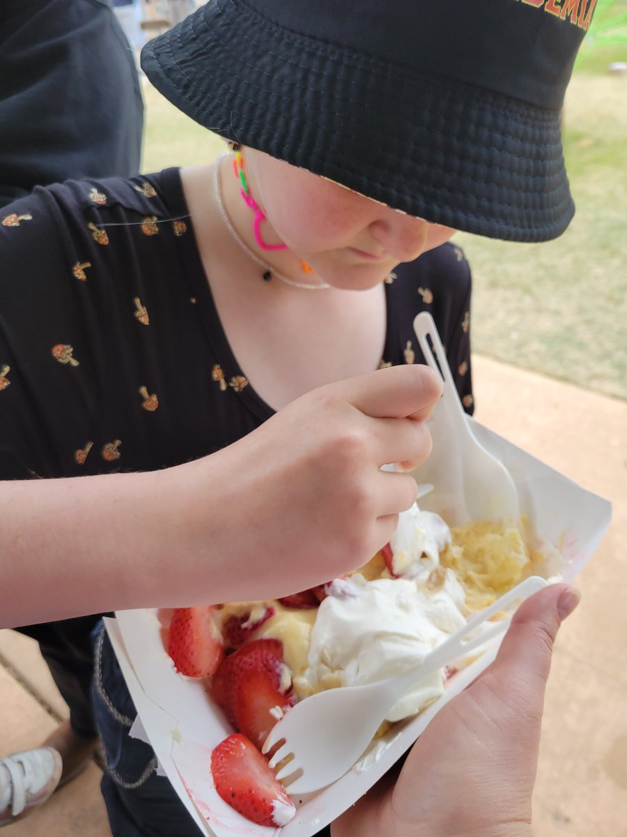 BAMOK's tweet photo. So glad @Patrick34545390 and I got to take the kids out to #okcfa today. Glad the @artscouncilokc was able to bring it back to #spring this year! https://t.co/xSUSYVXekk