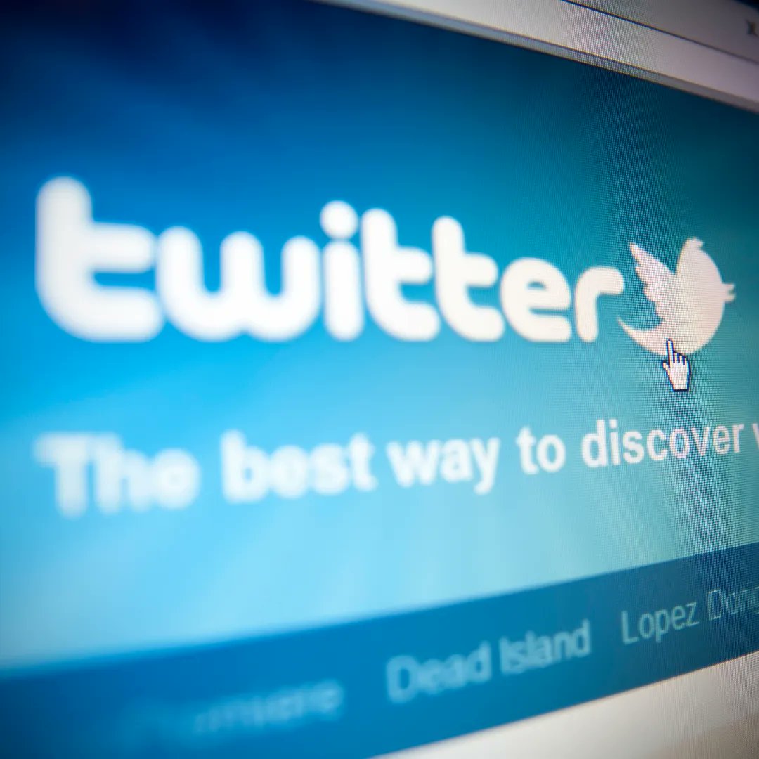 KPCWRadio's tweet image. What is even going on with @elonmusk and Twitter?! We're discussing the forces at play in the #twitterbid saga with Adjunct Professor of Law at the University of Texas at Austin Erich Schwartz, tomorrow on Mountain Money. 

Mountain Money airs live on KPCW every Monday at 9am.