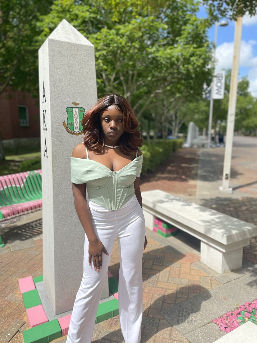 jessicarenaeee's tweet photo. PHirst Charter Day ! 💗💚 https://t.co/ZaOBXtSX6F