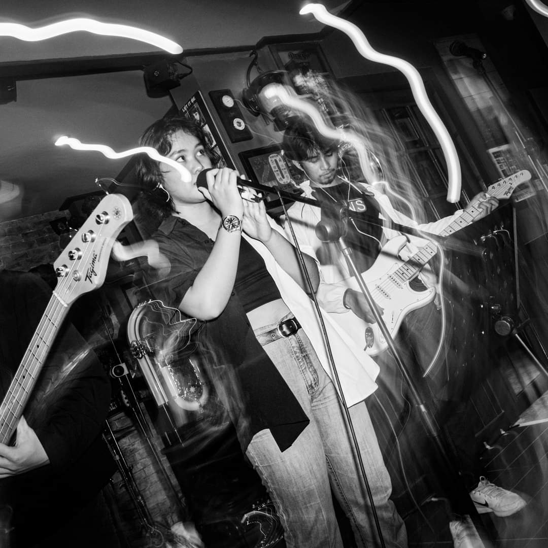 amera_ph's tweet photo. 04-23-22

"Meet me by the Curbside" Amygdala Single Launch Gig

📷Bigshots Productions https://t.co/jaIV8ZXuFe