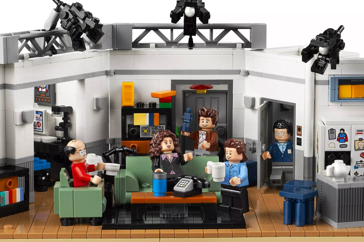 NFBDAO's tweet photo. $1 Billion will buy you 12,501,562 Seinfeld Lego Sets at the price of $79.99 each. 

Way less than the 76 Million who watched the finale in 1998. 

#Seinfeld #Lego https://t.co/ko7Vo7RqtE