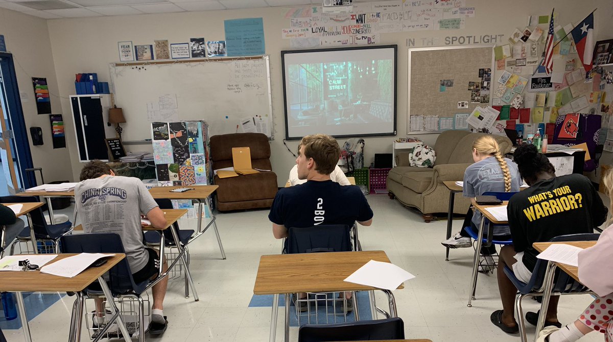 faulkneramy7's tweet photo. AP Lang Mock Exam going down today! So thankful for high school juniors who will give up 3+ hours on a Sunday to get better! https://t.co/wzbNJdu2vi