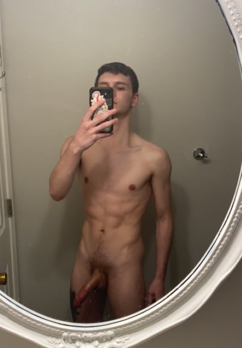 2 pic. Dick https://t.co/CH9w3zu1Ll