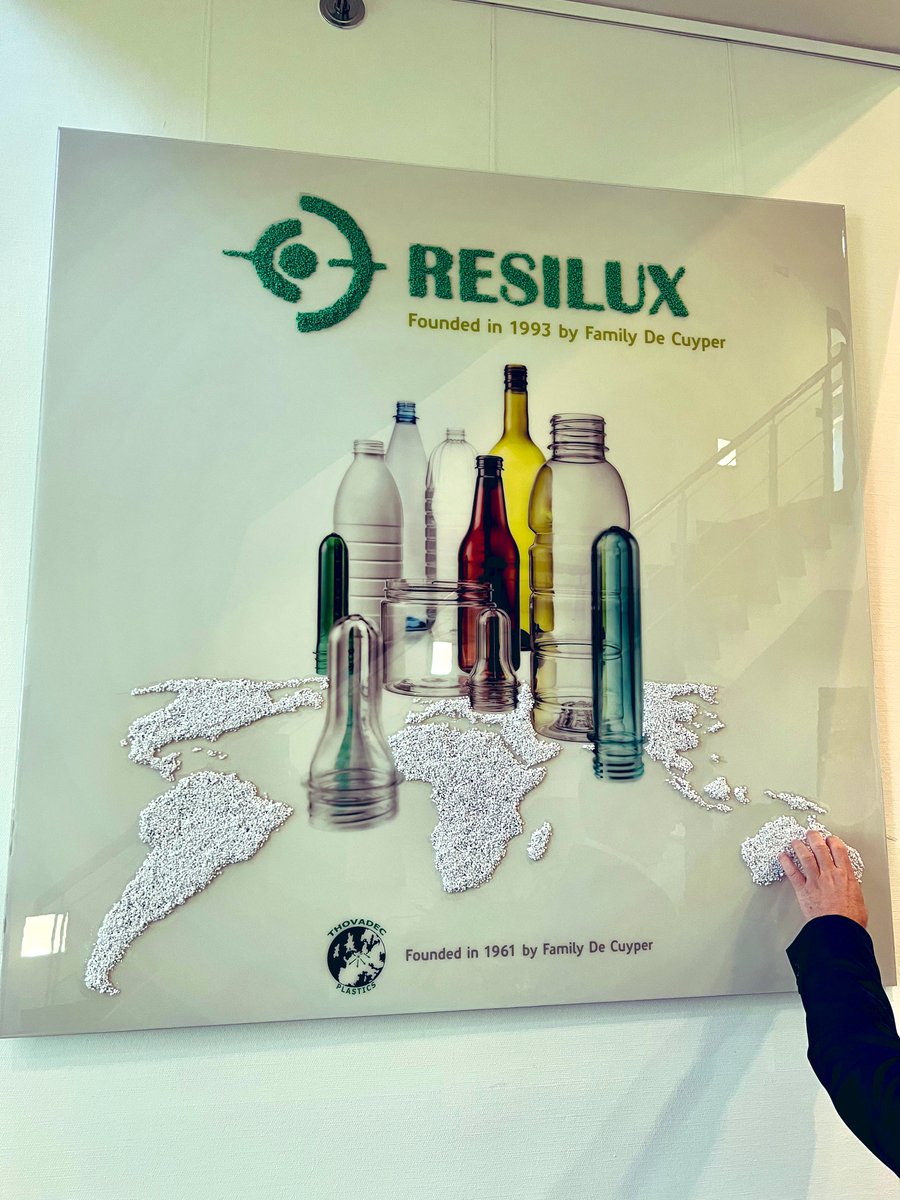 tamasivankovacs's tweet photo. Excellent visit in the #Resilux factory in #Wetteren meeting Peter De Cuyper, #Belgian co-CEO & Árpád Somlai, MD Central Europe. #PET & preforms manufacturer Resilux, one of our most prominent Belgian 🇧🇪 investors, has been operating production capacity in #Hungary 🇭🇺 since 2002. https://t.co/n7sauPJdAT