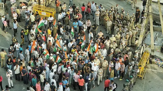 Hindus, Muslims take out 'Tiranga Yatra' week after Jahangirpuri violence