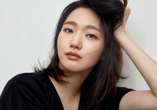 kimgoeunphofc's tweet photo. [NEWS] #KIMGOEUN to hold her 2nd solo fan meeting in the second half of 2022.

https://t.co/Nk7QqPHCRu

#김고은 https://t.co/MHQSgETQ4T