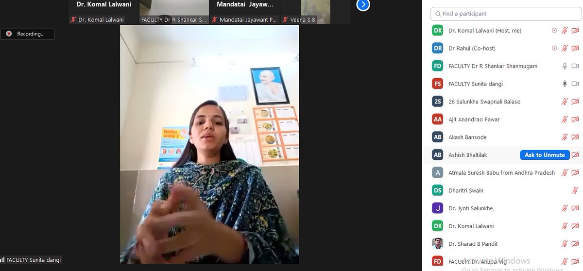 nqocnindia's tweet photo. Ms. Sunita Dangi, Community Health Officer, Health & Wellness Centre, Kalaria, shares the techniques that have helped her conduct more than 600 natural births at her facility at the @nqocnindia Nursing Skills Workshop. https://t.co/WBCNToNIet