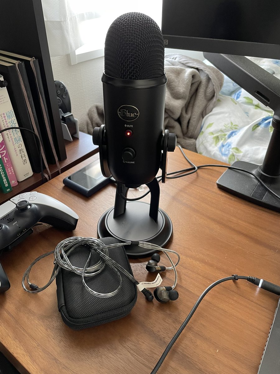 love_maaan's tweet photo. というわけでだいぶ余計なものを買いました。あとはヤマハのゲーム用アンプの販売を待つばかり。
#bluemicrophone
#audiotechnica https://t.co/brKvzkI5Tg