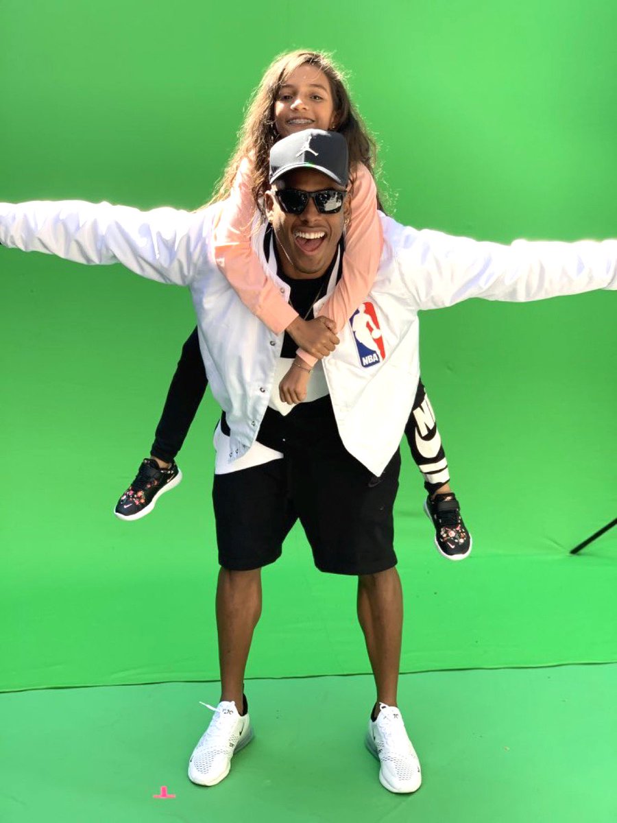 rayssaleal's tweet photo. Depois de campeonato, é hora de votar pro @iampauloandre ganhar o @bbb !!! 🥇💪🏽🧚‍♀️

#TeamPA https://t.co/R2BQG9l05b