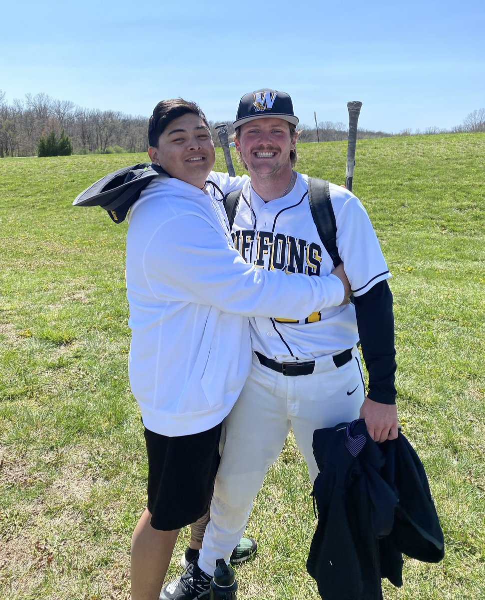 AHanlan's tweet photo. Last home series 💛⚾️🖤 https://t.co/rvd4xUSTjc
