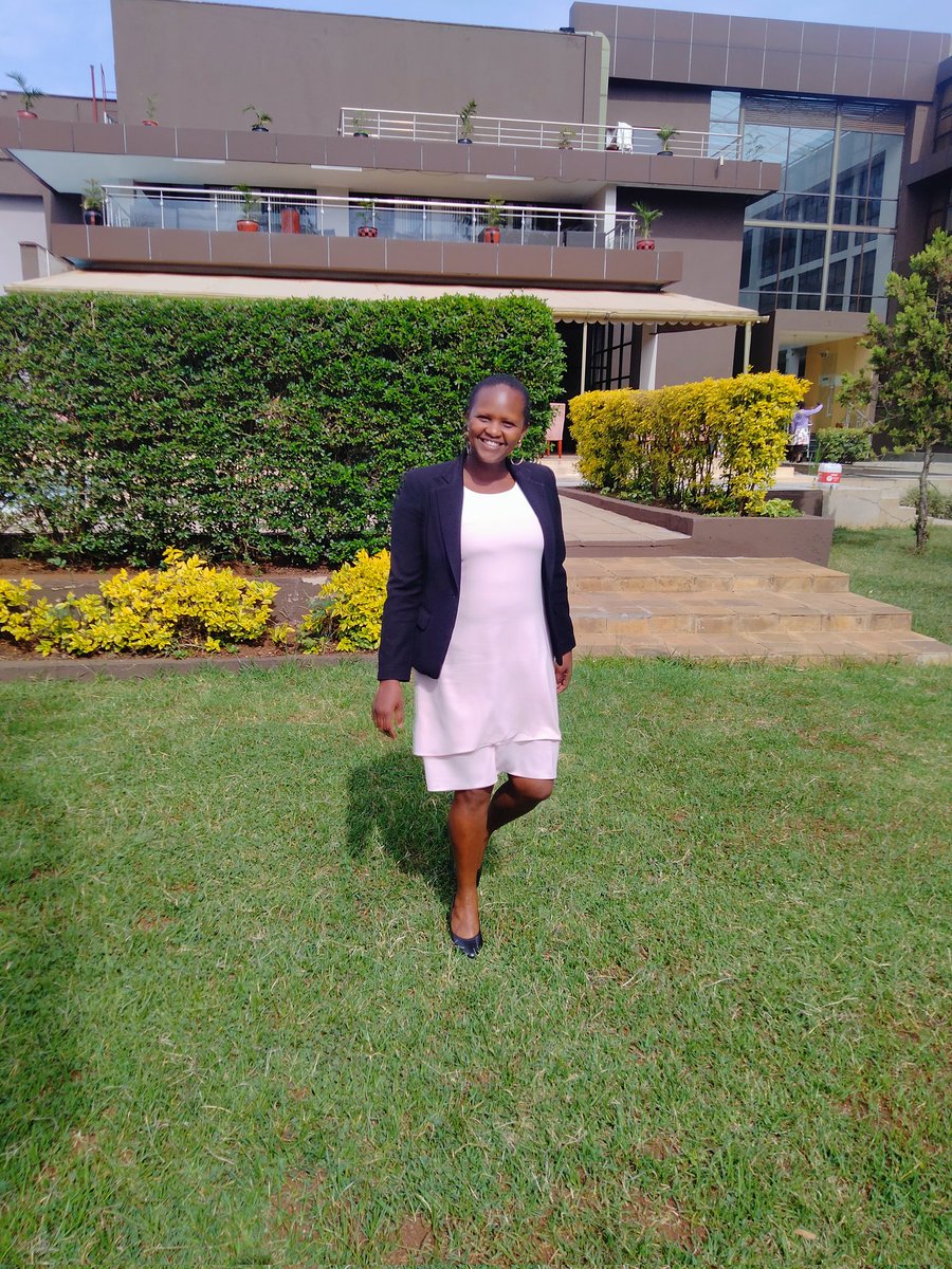 KibogySharon's tweet photo. Change the norm,smile!!! #proudlykenyan #kalenjin #hustler #keiyo #bomainn #eldoret #uasingishu #socialworker #MondayMotivation https://t.co/jNjO8rGPfo