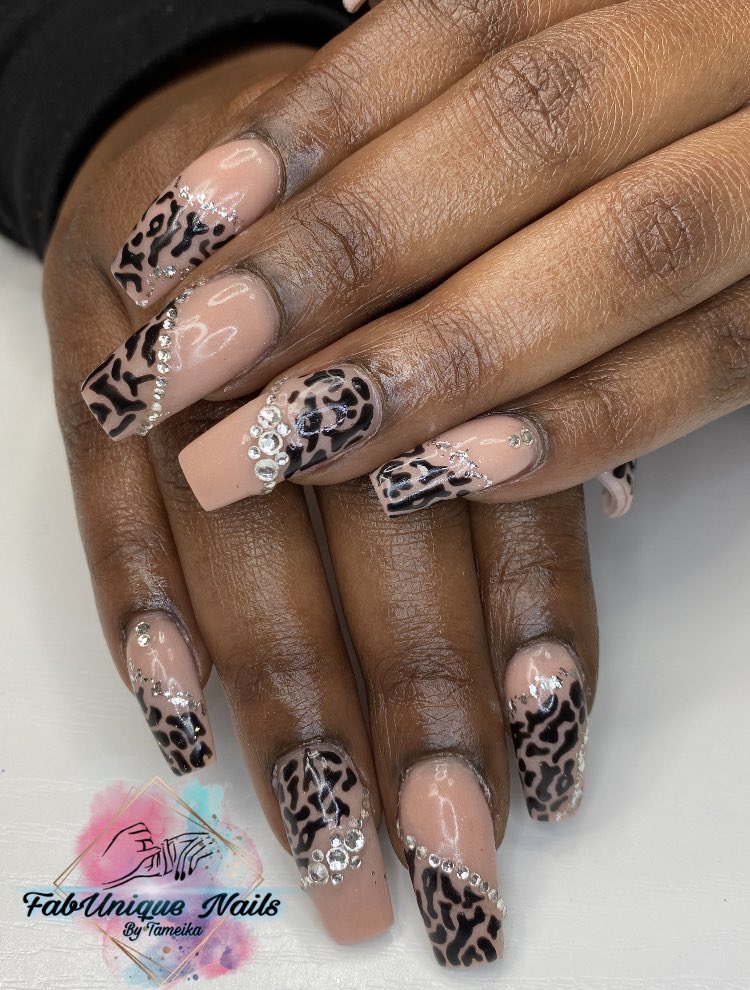 FabUnique_Nails's tweet photo. Book me on https://t.co/vtSxhA1M7K

#nails #selftaught #homebased #dmvnailtech #blacknailtech #exploremore #mdnails #bookme https://t.co/ekApTMEBZb