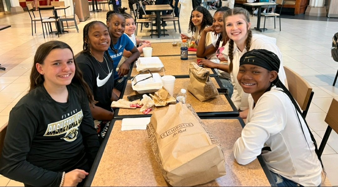 fbcnashvilletn's tweet photo. FBC Nashville in Charlotte ,NC had an amazing showing. Team bonding off and on the court. Love these ladies. Overall as a program we went 12-4. Can't be more proud of these ladies. Thanks @InsiderExposure for an amazing event and having us. https://t.co/MSJOKgd13b