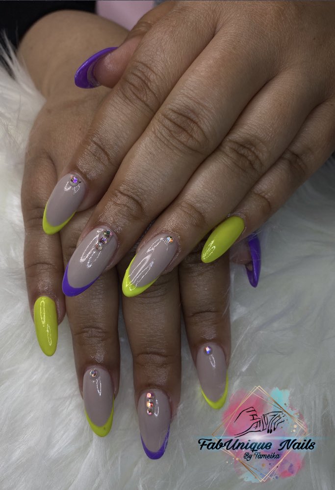 FabUnique_Nails's tweet photo. Book me on https://t.co/vtSxhA1M7K

#nails #selftaught #homebased #dmvnailtech #blacknailtech #exploremore #mdnails #bookme https://t.co/2W3C5m399m