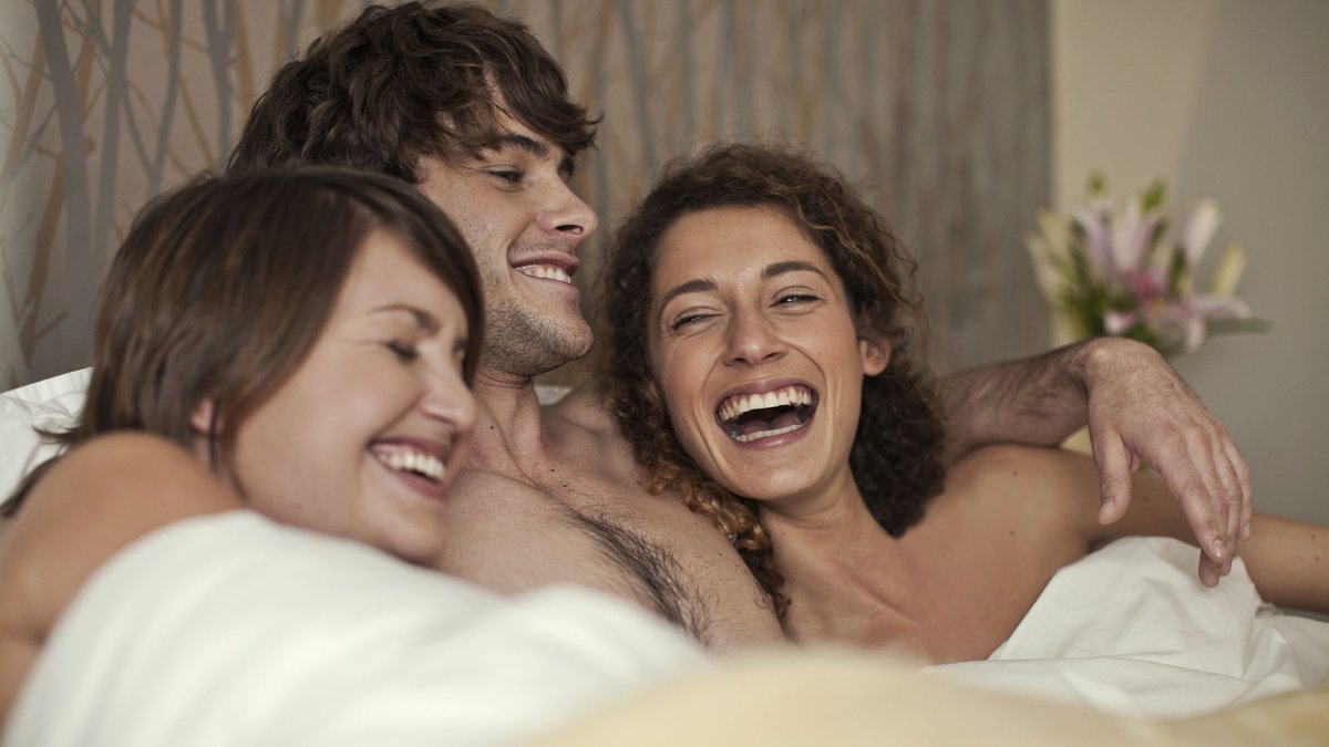 LisaWil50302256's tweet photo. The next time you have sex with just you and your partner after a threesome can be amazing.
#datingcouple #dating #datingapp #bdatinglakte #bdatings #bdating #datingbigirl #adatinggame #adating #datingquotes #datings #datingcoaches #relationship #datingdoorbts #datingdoorkpop https://t.co/8KCyjTURtH