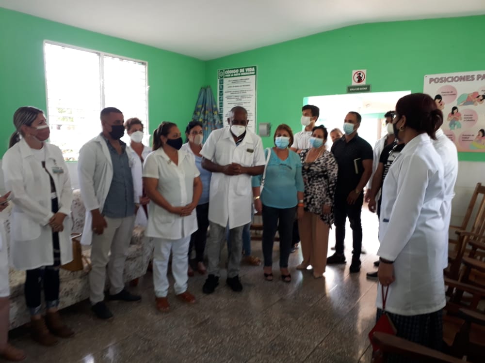 VdamColon's tweet photo. Visitados tambien Hogar Materno de Colón y Clinica Estomatologica 27 de Noviembre, felicidades a estos colectivos de trabajo
#Salud_Colon
#CubaPorLaSalud 
@Salud_Colon 
@DrLazaroSuarezi 
@WongCorrales https://t.co/BIySCvgtyk