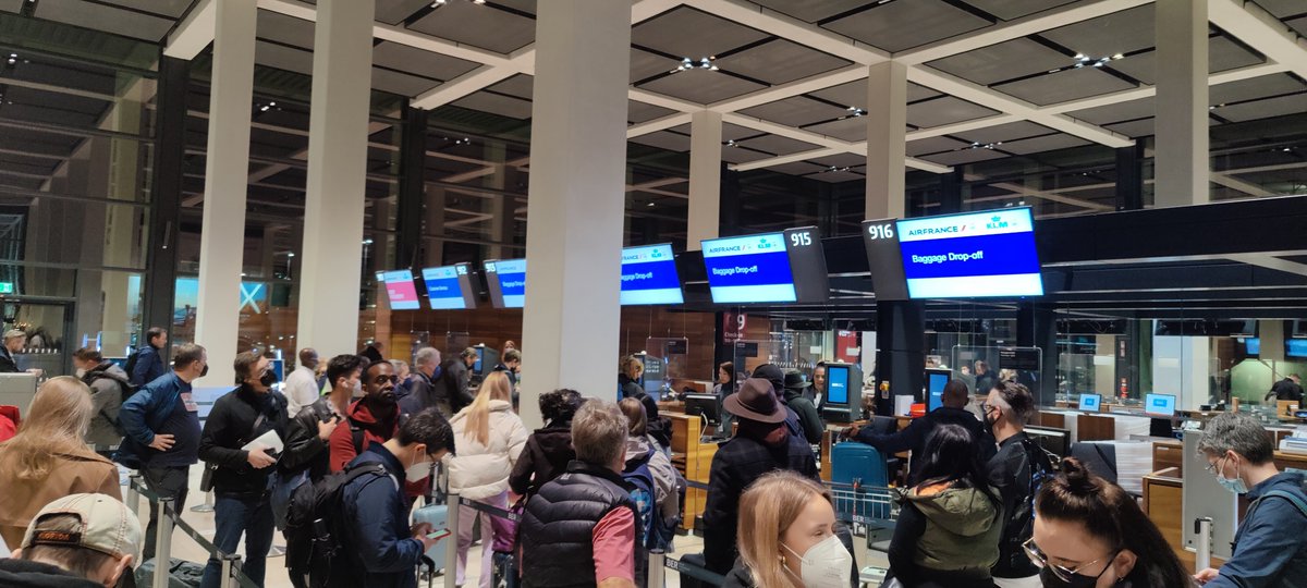 Flying to Paris with stupendously incapable organisation of <a href="/airfrance/">Air France</a> from Berlin airport. flight is at 6, and we are still so many in the row at 5 in the morning
