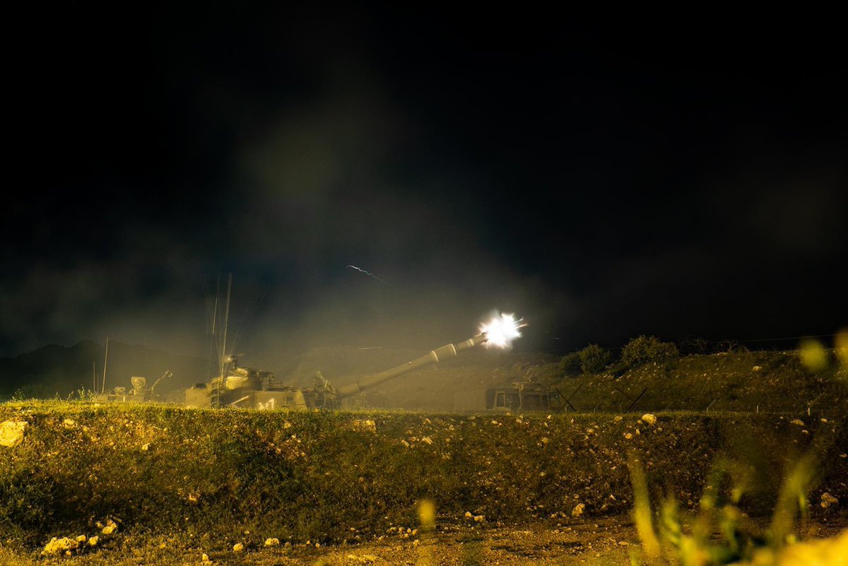 المدفعية الإسرائيلية تقصف أهداف في لبنان ردًا على اطلاق قذيفة صاروخية