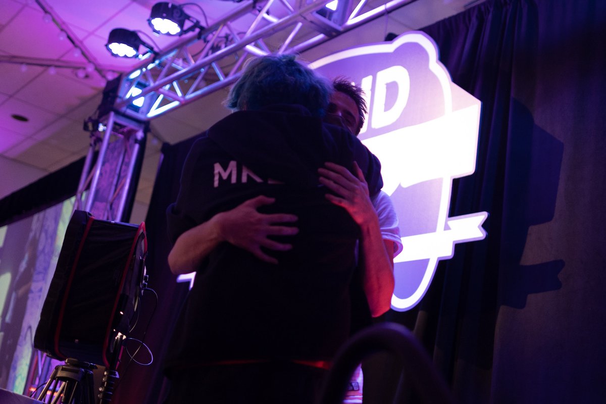 pound_series's tweet photo. @GlutonnySSB @RellFGC More great pictures of this historic moment, thanks to @RellFGC! https://t.co/iEfp6bUFf7