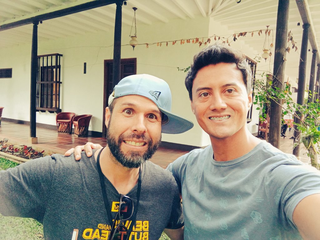 david_vitalyser's tweet photo. Grandes exponentes del arte fotográfico fomentando innovaciones blockchain en el Eje Cafetero.. Siempre Bienvenido !!
Expo Metaverso
@UTPereira
@Pa3loChaco 
@SomniumSpace
@PlanetSlyNFT 
@dolcegabbana 
@Furfuturo https://t.co/4lpCPiTiOq