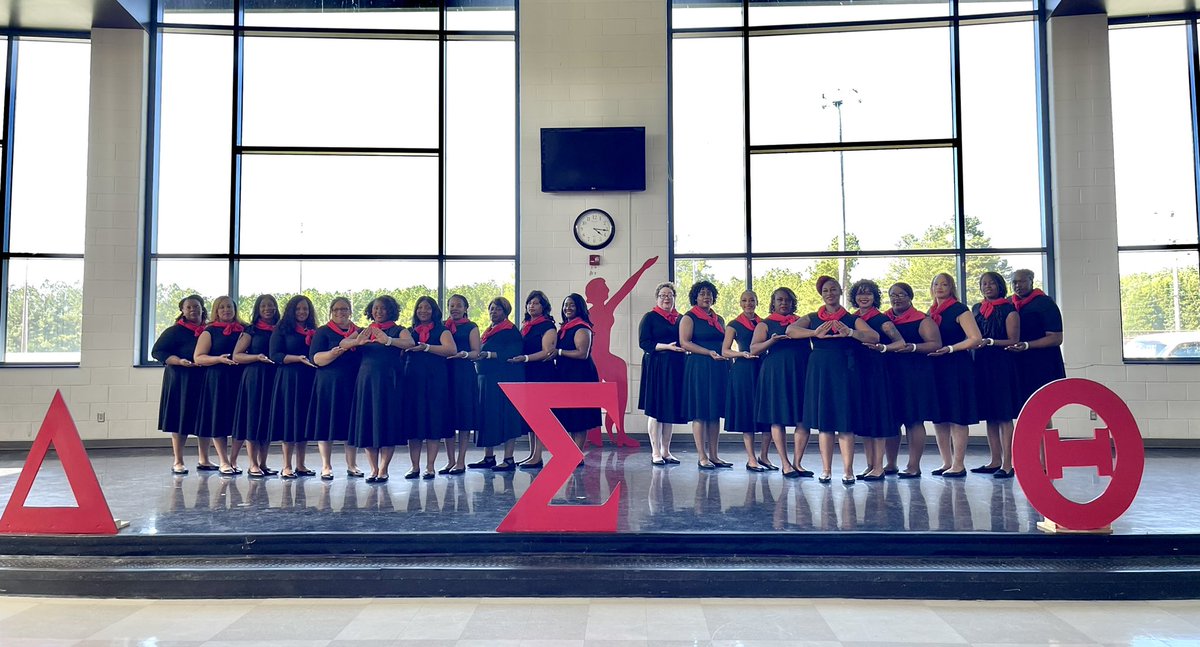 TechDirect501's tweet photo. Today, I joined the ILLUSTRIOUS sisterhood of Delta Sigma Theta Sorority, Incorporated.
You may know me as Krystle Elder Pearson, but in DELTA Land my SORORS call meโฆCamera REaDy. #AOML #ฮฮฃฮ #DeltaWoman #DST1913
๐บ๐22 Degrees of DiSTinction ๐บ๐ https://t.co/EY6oJ2Odv7