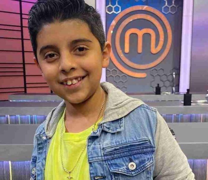 frame_092's tweet photo. Masterchef junior méxico 2022
#Alan 
#MasterChef 
#MasterChefJunior 
#masterchefmex 
#masterchefjuniormexico
#red #Tyler https://t.co/RmF8pbqoNR