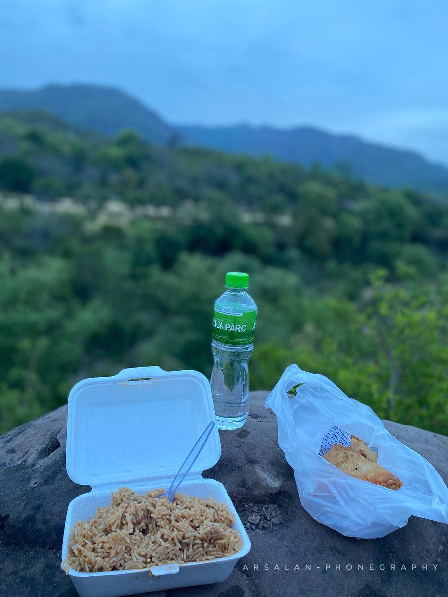 arsalanahmadd's tweet photo. Qau stream and iftar’22 🍃
#qau #Islamabad https://t.co/yDNX57BtyH