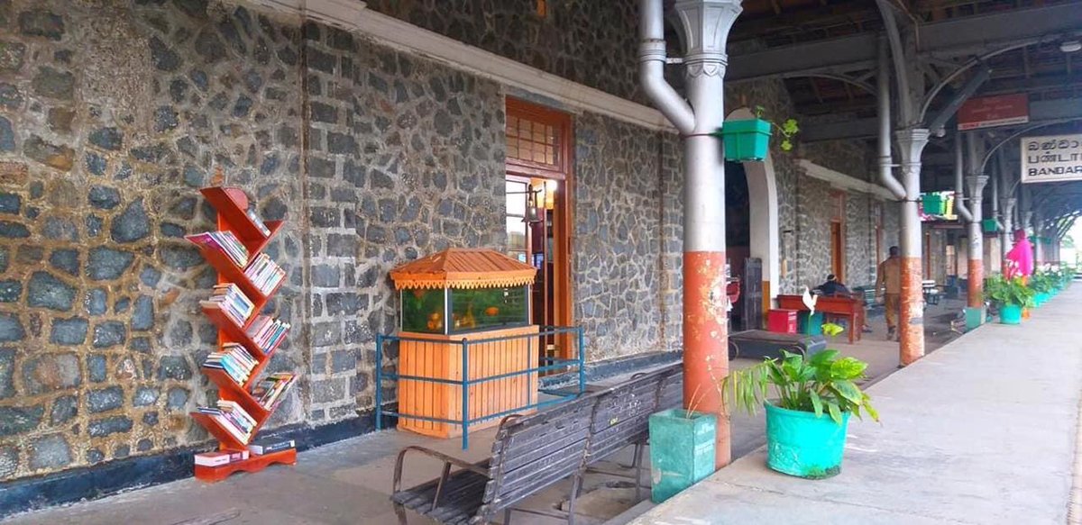Welikumbura's tweet image. Bandarawela railway station's station master & the workers removed the poorly applied plaster & the paint of the station & gave it a new look.
#lka #SriLanka #architecture #Construction #railway