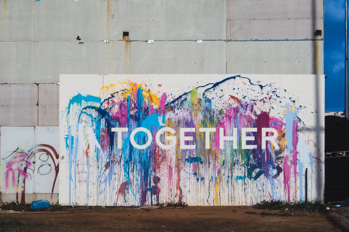 difu_d's tweet photo. Wie ist es um #Teilhabe in unserer Gesellschaft bestellt? Für eine erfolgreiche #Integrationspolitik in #Kommunen ist mehr Wissen darüber notwendig. Das @difu_d hat eine von @IntegrationBund geförderte Tagung zu #Integrationsmonitoring veranstaltet. Doku👉 https://t.co/rjBv3x00m5 https://t.co/EDWsdvYug8