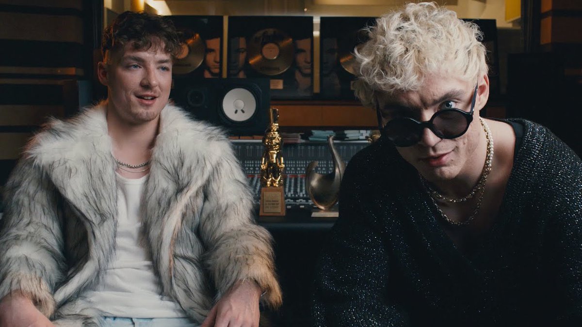 DieLochisUpdate's tweet photo. Was ist aus uns geworden?: INVALID_ARG_DOMAIN von @DieLochis #DieLochis https://t.co/X3TCh0RdFn