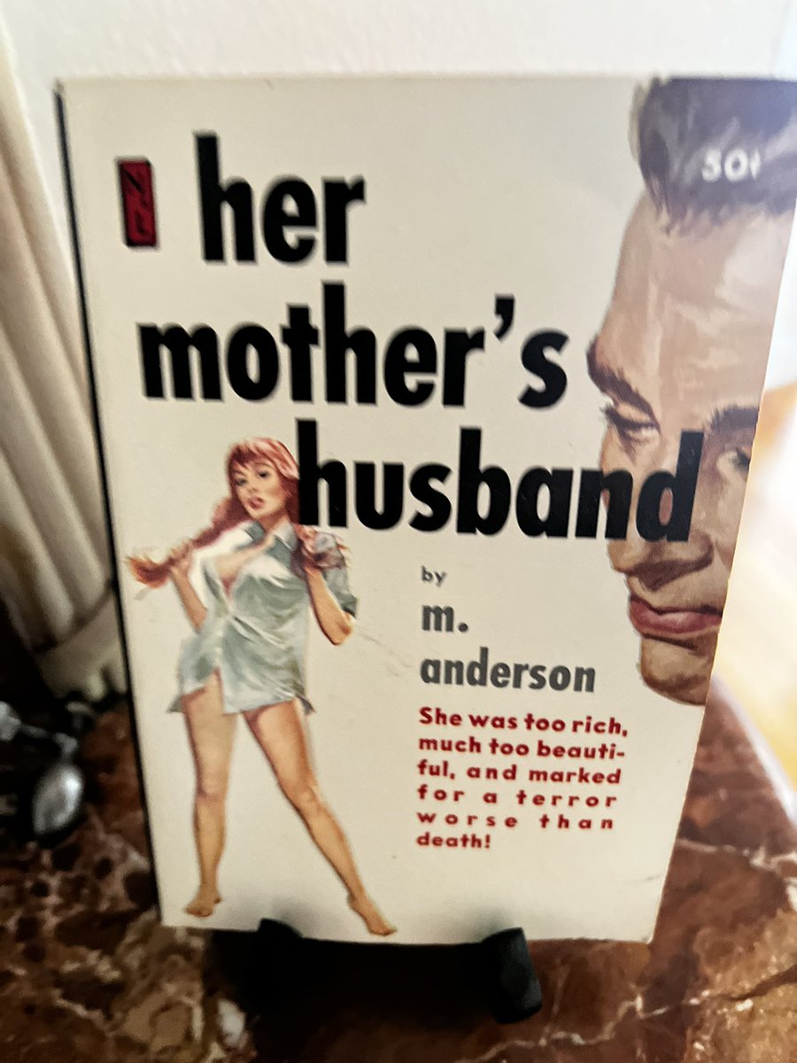 AsylumPress's tweet photo. Vintage #pulp #softcovers #pulpfiction #novels #pinupart #sexy #girls #crime #truecrime #art #illustration from the collection https://t.co/qn7DUnnalm