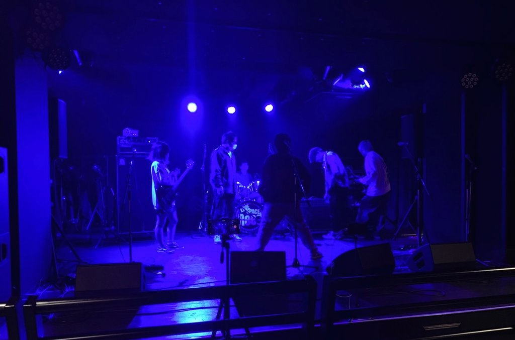 SoundFactory2's tweet photo. 4月24日に、Music Familyの方主催で合同ライブをさせて頂きました！！
めちゃくちゃ楽しかったです！！
写真や動画はまたあげるので、お楽しみに！！！！ https://t.co/1qnAV7Naxf
