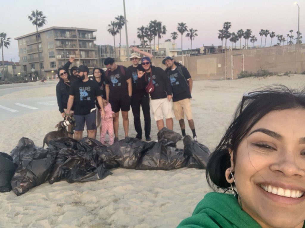 Huge shout out to everyone apart of <a href="/fishyfamNFT/">Fishy Fam</a> 2nd clean 

#famousfacts #fishyfam #cleanup