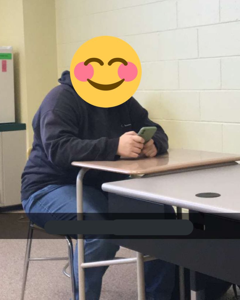 univspo's tweet photo. bc ?

hiii ,, these are some recent mirror pictures i’ve taken ! ive lost almost 25lbs since the beginning of the year (the last 2 pictures) https://t.co/wC9f4wcQk6