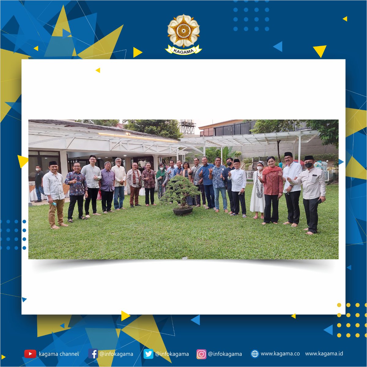 PP Kagama berkesempatan mempererat silaturahmi bertempat di kediaman Bpk Praktino, Minggu (24/4). Acara antara lain dihadiri oleh Waketum I Bpk Budi Karya Sumadi, Waketum II Bpk Anwar Sanusi, beserta para pengurus PP Kagama. Hadir pula Bpk Panut Mulyono dan Ibu Retno Marsudi
