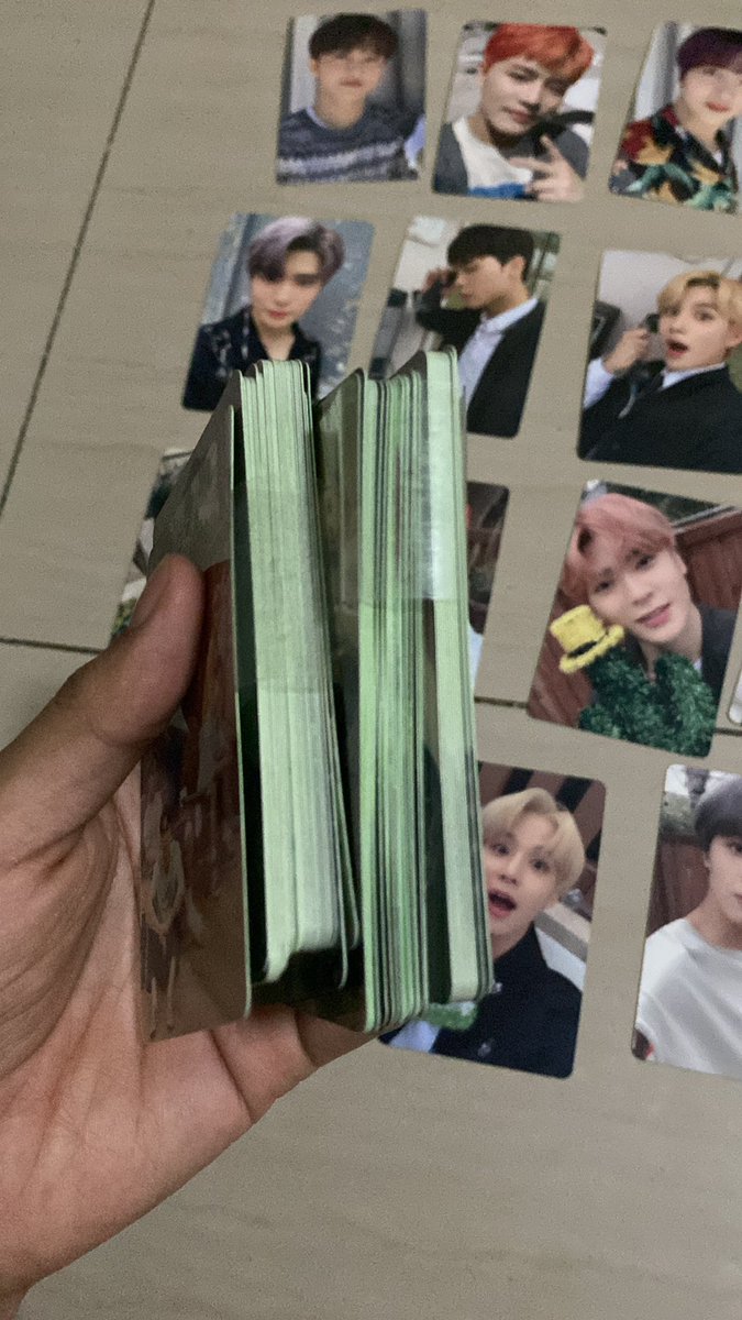 ขายโล๊ะ หลัก 10‼️
📦สนใจใบไหนทักมาได้เลยนะคะ 
📌 ในกองปึกๆใบละ 15฿ เท่านั้นคับ
🚒 ค่าส่งเหมา 50฿ กี่ใบก็เท่าเดิมงับ 

#ตลาดนัดnct #ตลาดนัดnct127