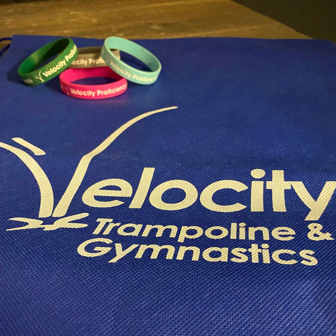 printingmbro's tweet photo. Introducing our Greener range of drawstring bags! 
Our durable bags are made of 100% recycled plastic, contributing to the reduction of plastic waste! 🙌
We also have our organic cotton drawstring backpacks perfect for sporting events &amp; trips with a large main compartment! https://t.co/RWz7X99X1s