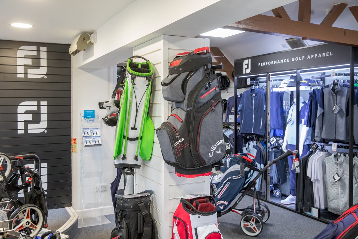 XposSolutions's tweet photo. "Reducing shrinkage and stock outs could increase your turnover by 20%". What is stock shrinkage, what is the cost to your retail business and how can you reduce your risk? https://t.co/P1Qmxdtg3J #mondaythoughts #proshops #Retail https://t.co/Pqzz327JUZ