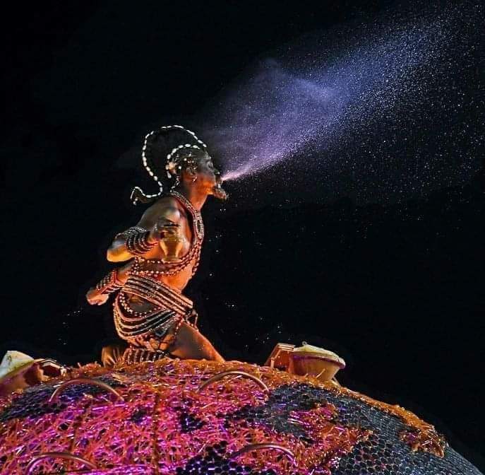 macumbalizou_'s tweet photo. quem Exú abençoa, ninguém amaldiçoa 🔥❤️‍🔥 

Exú abra nossos caminhos 🔱

Laroyê! 🐓❤️‍🔥🔥 https://t.co/qsYYVEEZdd