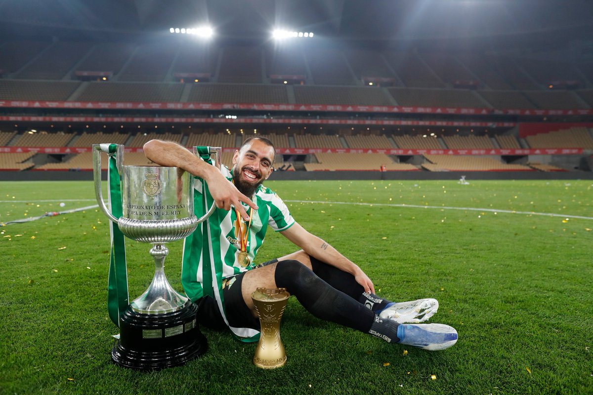 "Me encantaría deciros que, cuando se trabaja mucho, siempre se consiguen las cosas, pero no es verdad. Sed buenas personas y las cosas estarán más cerca".

Grábense esto de <a href="/BorjaIglesias9/">Borja Iglesias</a> a fuego y aplíquenlo cada minuto de su vida. La mejor cita que deja todo este éxito.