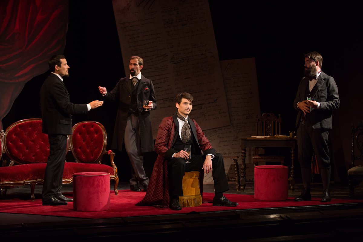 Et si on ne se mentait plus ? 
"Pourquoi prendre la vie au sérieux puisque de toute façon, nous n'en sortirons pas vivant?"
Jeudi 28, vendredi 29 et samedi 30 avril à 20h30 / Dimanche 1er mai à 16h30 Réservations : weezevent.com/et-si-on-ne-se… reservations@theatredesmuses.com