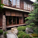 ツイートに含まれる画像