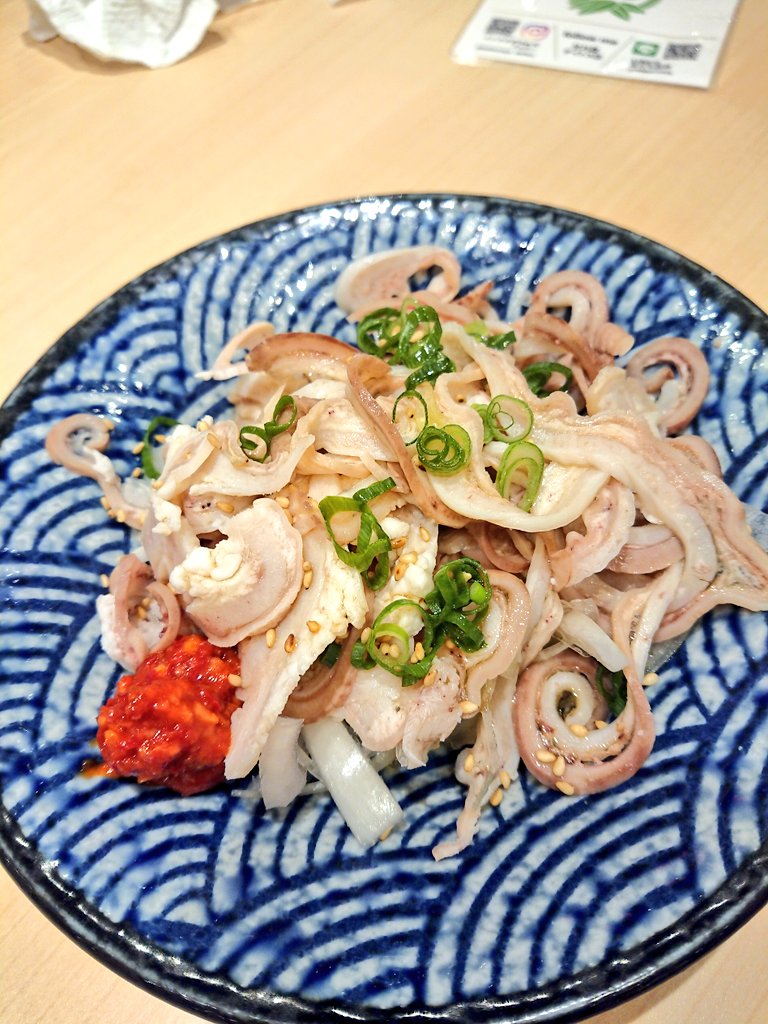 luckymoemon's tweet photo. #朝ラー
#イチゴたっぷりパフェ
#炭火もも焼き鳥
#また酢もつ
#福岡ってどうしてこんなに美味しいものばかりなの https://t.co/AmjNp1ag1T