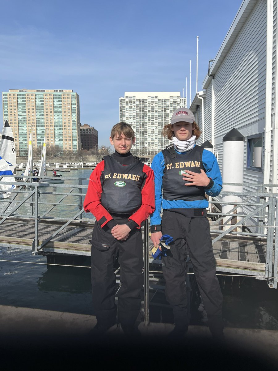 Edsmen travel to Chicago Yacht Club to sail in the Mallory MISSA District Championships. Team A: Schaffner ‘22, Movius ‘23. Team B: Keyser ‘22, Crane ‘25.